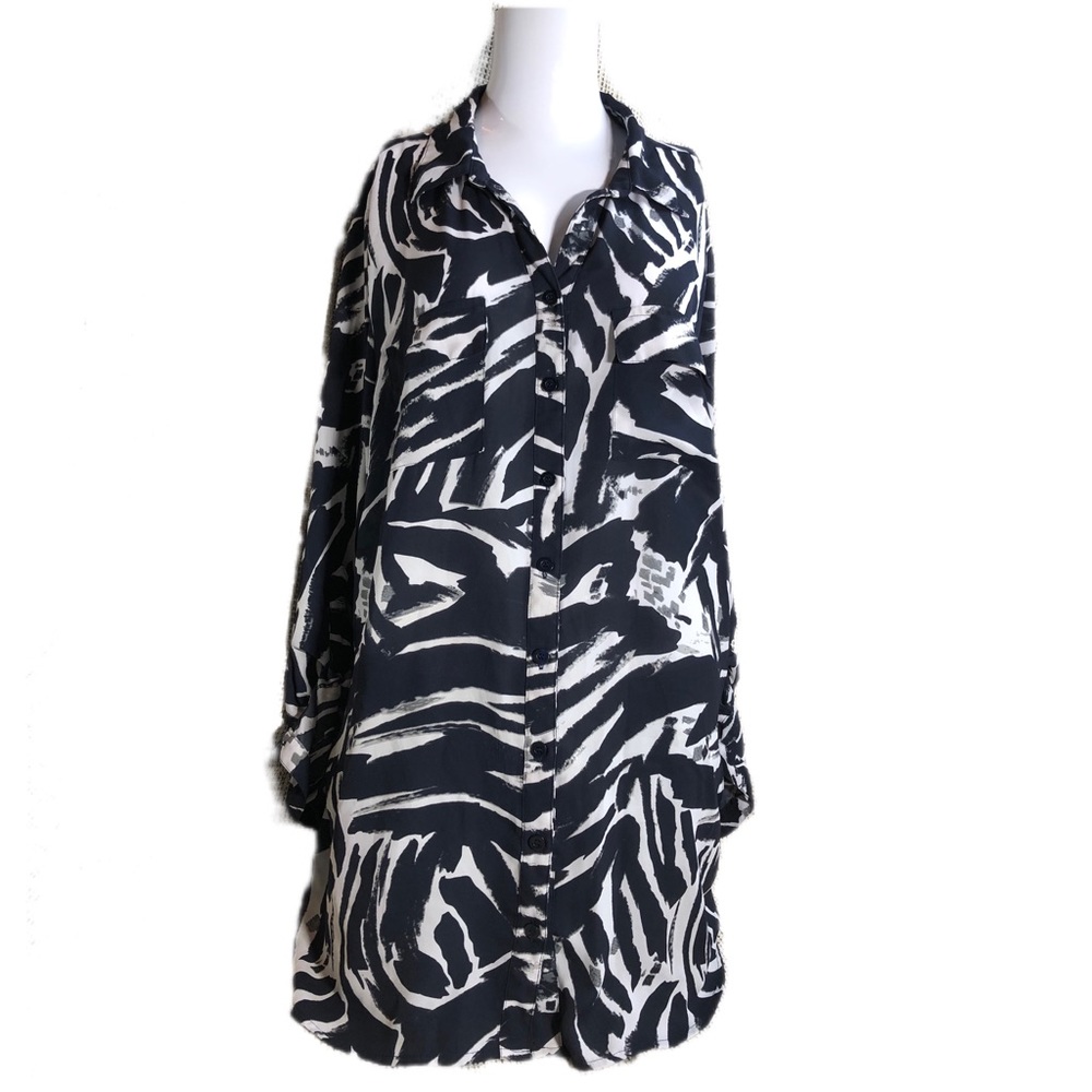 Chic CJ Banks Button Down Blouse